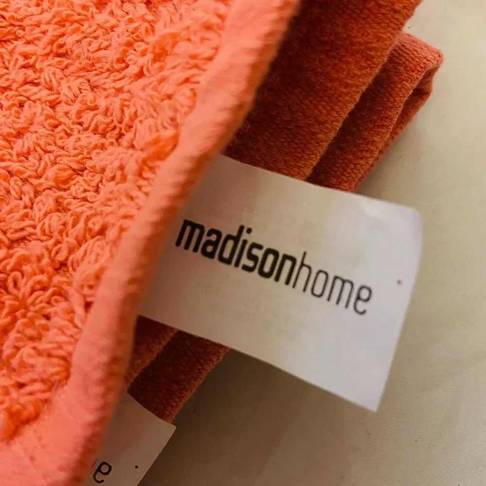 #4338 VTG Madison Home orange wash cloths